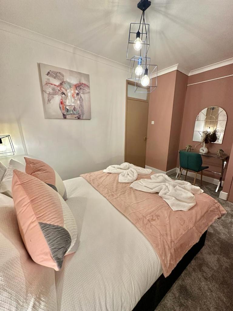 Beautiful Family Apartment Лондон Екстер'єр фото