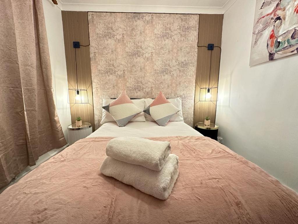 Beautiful Family Apartment Лондон Екстер'єр фото