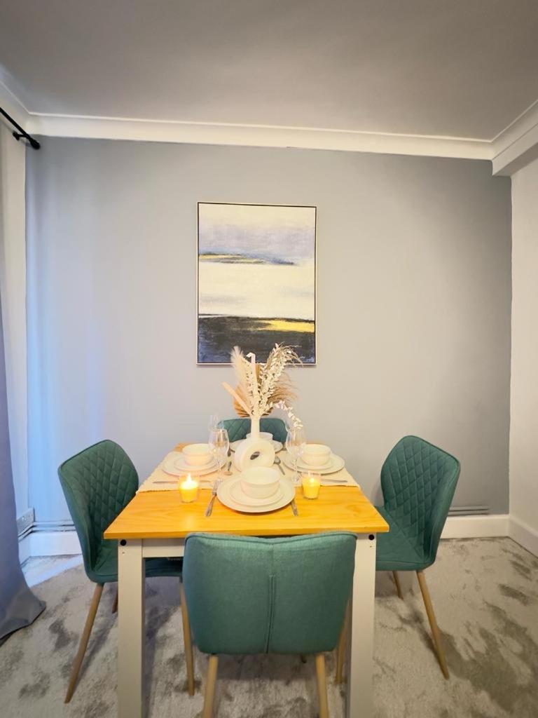 Beautiful Family Apartment Лондон Екстер'єр фото